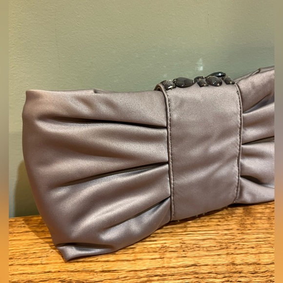 Grey/Silver Satin Evening Bag w/Bling - Picture 8 of 9